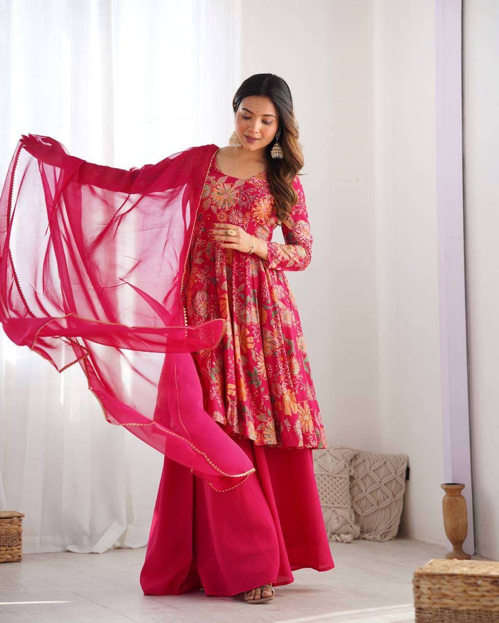 Women's Pure Romansilk Chanderi Printed Anarkali Kurti With Palazzo & Dupatta Set - Image 4