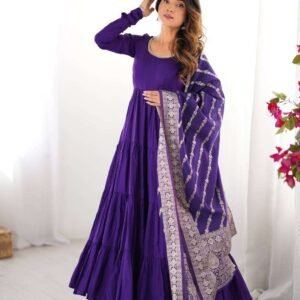 Women's Solid Anarkali Kurti With Pant And Banarasi Silk Dupatta Set